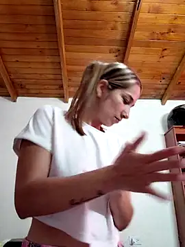 Iris love18 online show from 03-15-26, 02:23