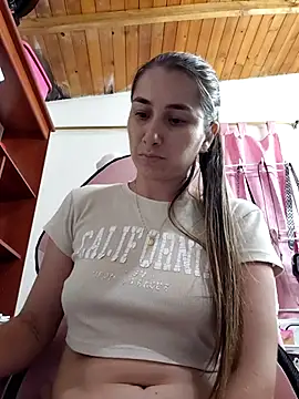 Iris love18 online show from 06-27-26, 01:43