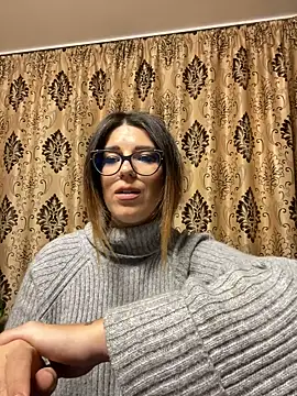 NadiraNoor online show from 10-28-25, 03:36