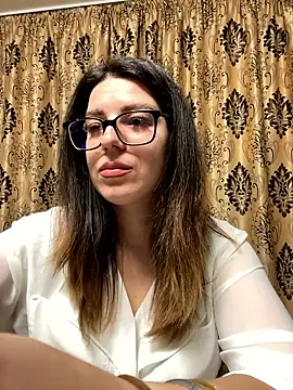 NadiraNoor online show from 04-14-26, 11:00