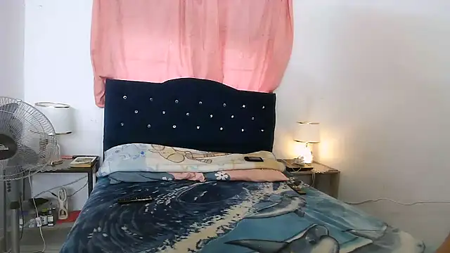 Snapshot of Chanel_87xxx chatting on 02-03-26, 10:48 Chanel 87xxx online show from 02-03-26, 10:48