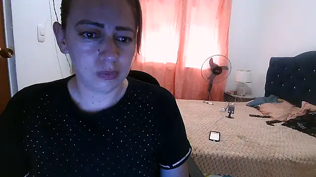 Snapshot of Chanel_87xxx chatting on 05-28-26, 08:39 Chanel 87xxx online show from 05-28-26, 08:39