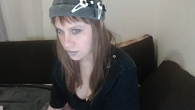 Snapshot of GinaAngelina chatting on 05-05-26, 10:51 GinaAngelina online show from 05-05-26, 10:51