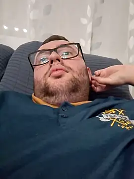 Javier bear online show from 03-15-25, 09:49