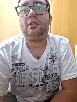 Javier bear online show from 09-10-25, 09:42