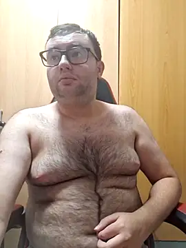 Javier bear online show from 09-23-25, 09:51