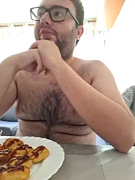 Snapshot of Javier_bear chatting on 06-29-26, 12:38 Javier bear online show from 06-29-26, 12:38