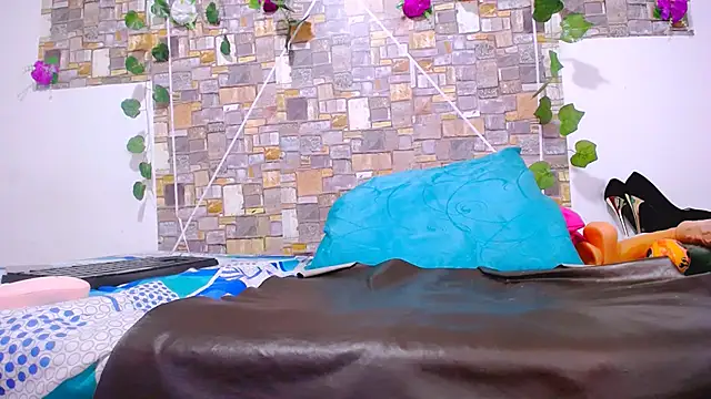 MaidenGame online show from 10-22-25, 03:01