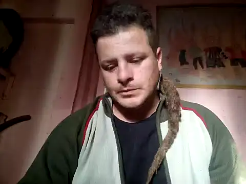 TusOjitosClaros69 online show from 12-09-24, 09:49