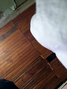 TusOjitosClaros69 online show from 12-12-24, 08:14