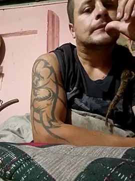 TusOjitosClaros69 online show from 03-20-25, 05:13