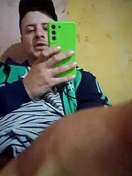 TusOjitosClaros69 online show from 09-26-25, 02:32