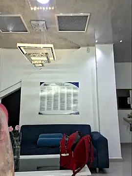 Snapshot of laura_bassi chatting on 09-13-25, 03:50 laura bassi online show from 09-13-25, 03:50