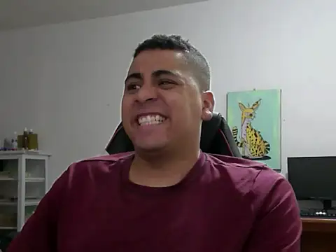 Snapshot of ElferXXX chatting on 02-11-26, 11:43 ElferXXX online show from 02-11-26, 11:43