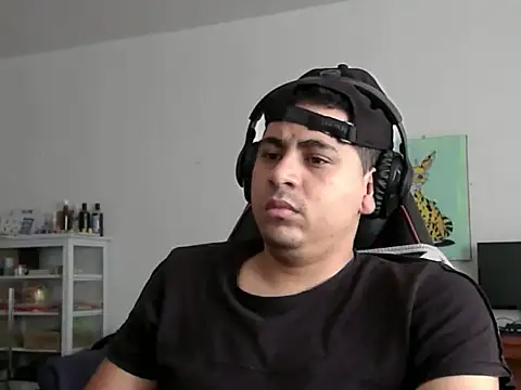 Snapshot of ElferXXX chatting on 02-25-26, 08:18 ElferXXX online show from 02-25-26, 08:18