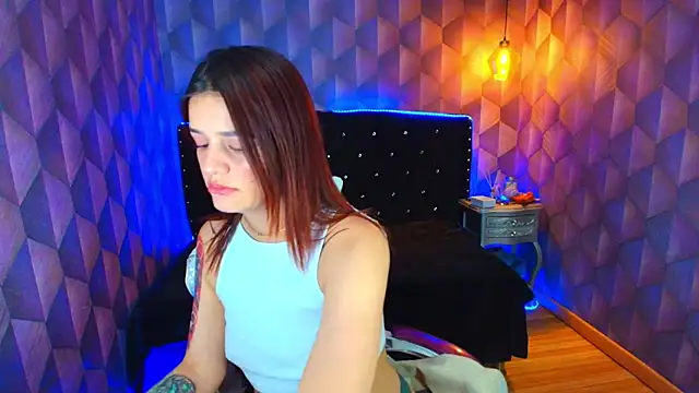 LiaHarryis online show from 12-15-25, 07:29