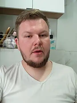 Snapshot of titovilan_PL chatting on 04-29-26, 02:48 titovilan PL online show from 04-29-26, 02:48