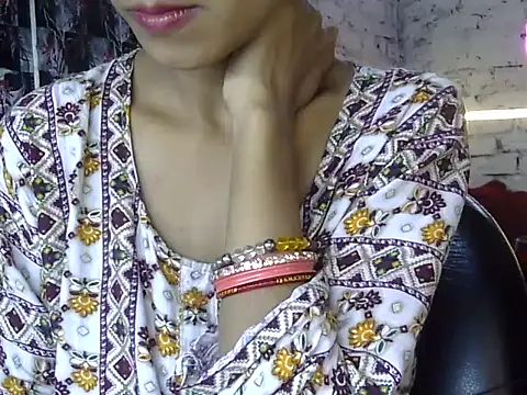 Anjali Milsi online show from 11-23-25, 05:29