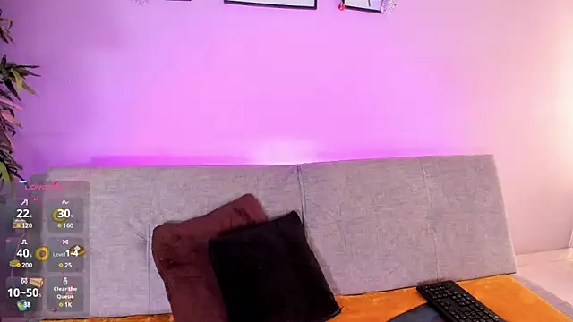 cinnamon kyla online show from 12-23-24, 06:27