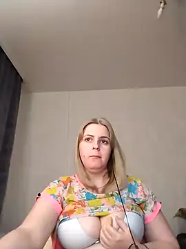 Lady nice cat online show from 01-28-25, 12:11