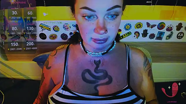 EllieOz online show from 01-06-26, 03:27