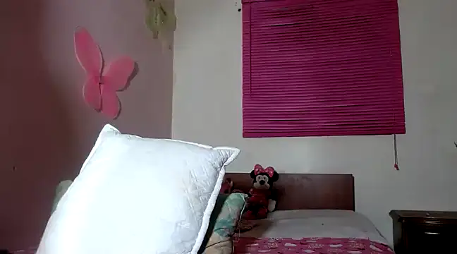 Snapshot of hazisabel chatting on 12-05-24, 02:42 hazisabel online show from 12-05-24, 02:42