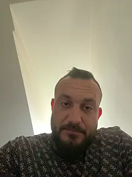 cosmin9000 online show from 05-17-26, 09:28