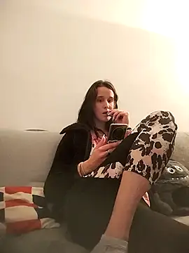 LauraBaby online show from 10-05-25, 05:55