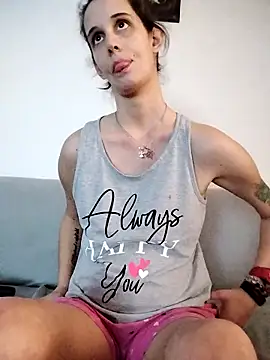 LauraBaby online show from 11-30-25, 01:48