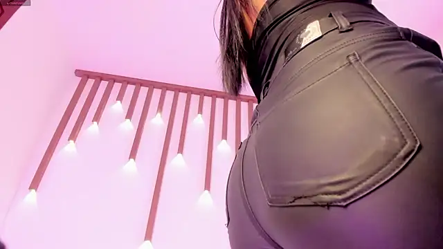 Snapshot of majo_rosse_ chatting on 02-21-26, 07:15 majo rosse online show from 02-21-26, 07:15