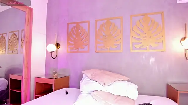 Snapshot of majo_rosse_ chatting on 02-25-26, 06:56 majo rosse online show from 02-25-26, 06:56