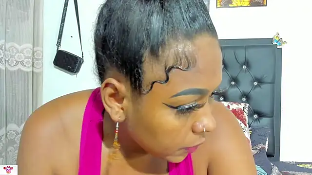 Snapshot of miss-jackson1 chatting on 01-21-25, 10:19 miss-jackson1 online show from 01-21-25, 10:19