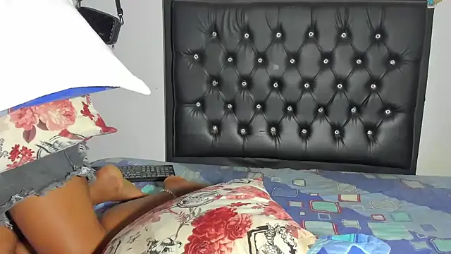 Snapshot of miss-jackson1 chatting on 01-30-25, 02:27 miss-jackson1 online show from 01-30-25, 02:27