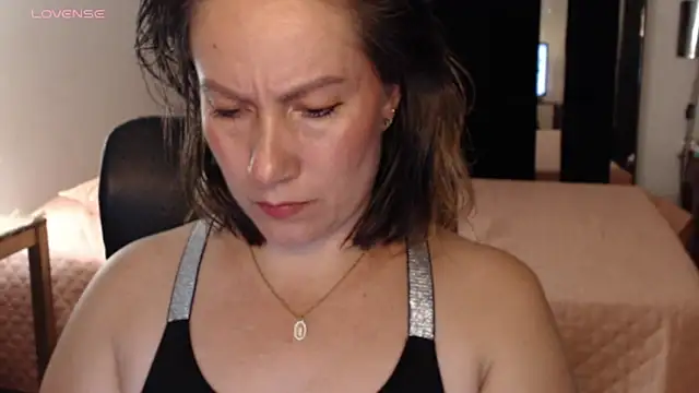 Snapshot of CATRINA-83 chatting on 05-28-26, 12:30 CATRINA-83 online show from 05-28-26, 12:30