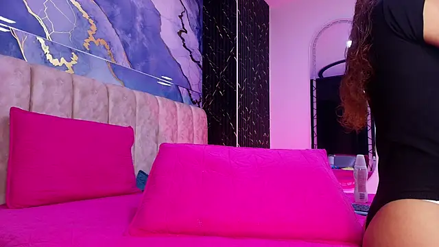 Snapshot of arl_chloee chatting on 07-15-26, 03:12 arl chloee online show from 07-15-26, 03:12