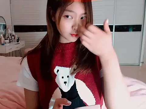 Snapshot of -Lucky_Girl chatting on 12-20-24, 10:49 -Lucky Girl online show from 12-20-24, 10:49
