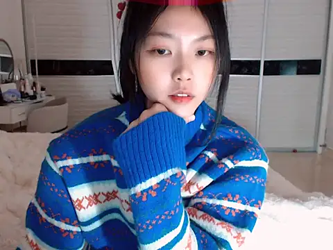 Snapshot of -Lucky_Girl chatting on 01-02-25, 09:22 -Lucky Girl online show from 01-02-25, 09:22