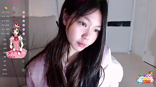 Snapshot of -Lucky_Girl chatting on 03-04-25, 11:40 -Lucky Girl online show from 03-04-25, 11:40