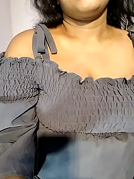 Snapshot of Quite_Malsha chatting on 03-22-25, 09:45 Quite Malsha online show from 03-22-25, 09:45