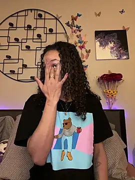  Neeka  online show from 02-03-25, 11:09