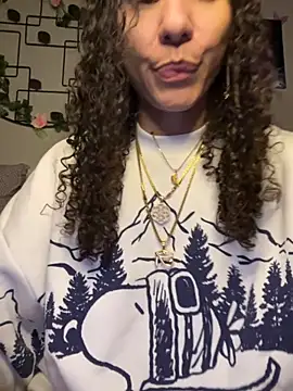  Neeka  online show from 10-19-25, 05:19