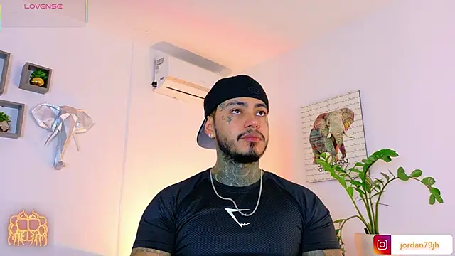 JordanSmiith  online show from 07-17-26, 09:19