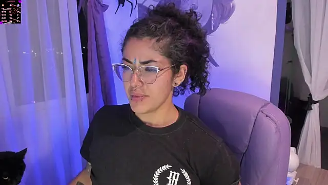 witchviolet online show from 12-01-25, 03:33