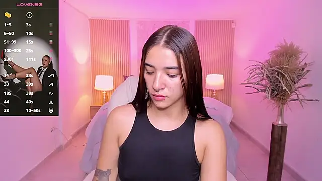 Snapshot of Antonella_Grayy chatting on 02-02-26, 11:09 Antonella Grayy online show from 02-02-26, 11:09