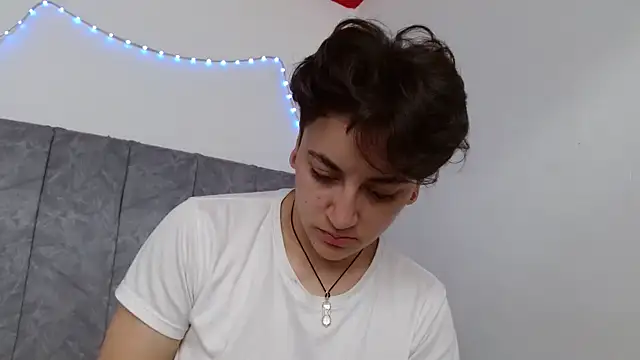 linda 33 online show from 09-19-25, 03:24