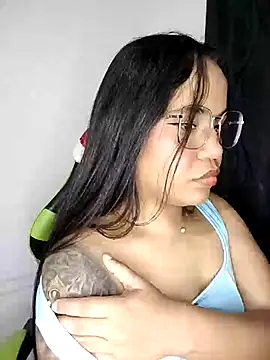 leila 22 online show from 12-29-24, 12:30