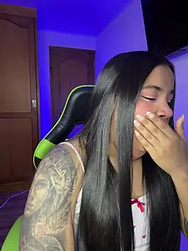 leila 22 online show from 02-08-26, 07:45