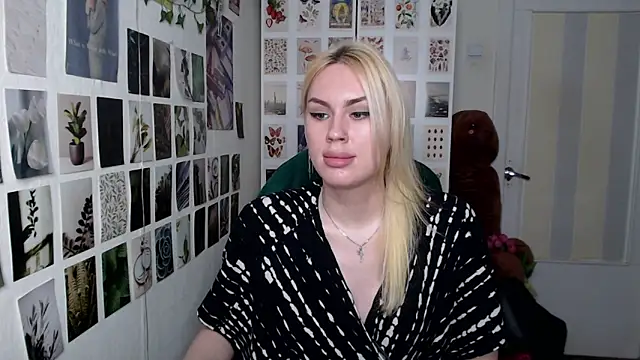 CapriScorpion online show from 04-13-26, 02:55