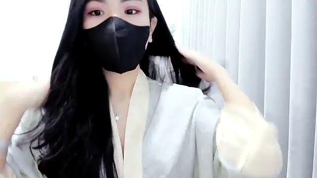 Lita-Julia online show from 11-20-25, 08:30