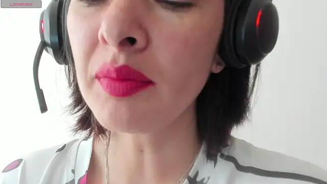 queen fetish online show from 11-21-25, 12:48